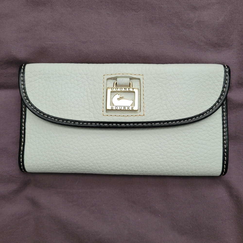 Dooney & Bourke White Leather Bag - Picture 3 of 3